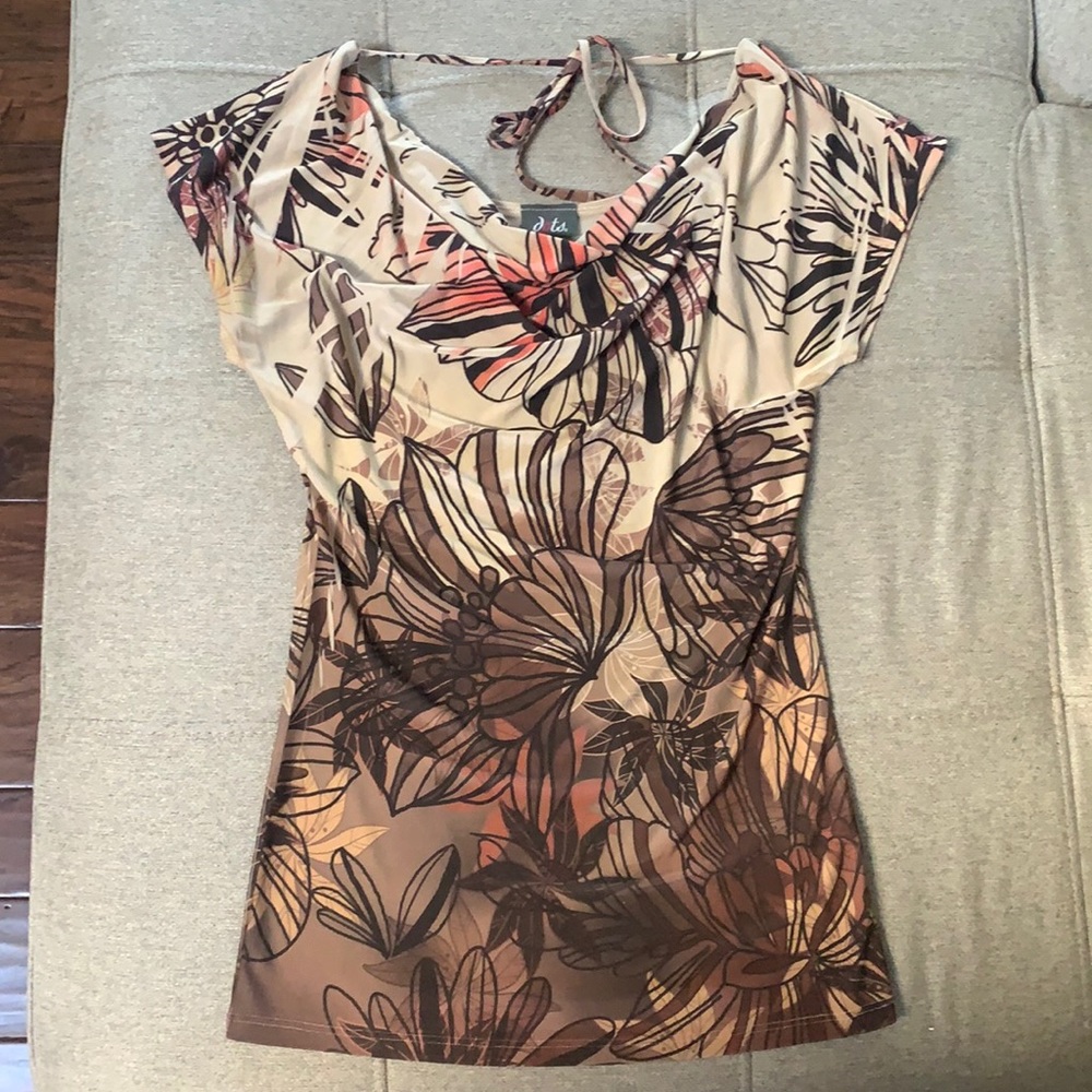 Dots Scoop Back Top